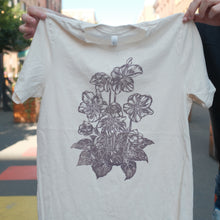 Load image into Gallery viewer, Hellabore Block Print Shirt