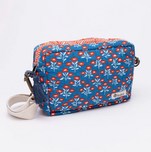 Load image into Gallery viewer, Handker Cross Body